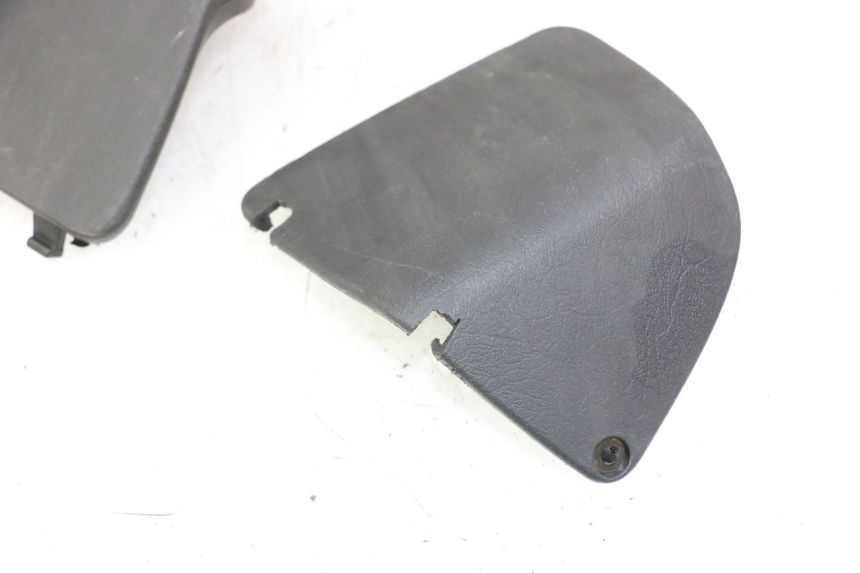 photo de TAMPA DE INSPEÇÃO DIANTEIRA PIAGGIO VESPA GRANTURISMO 200 (2004 - 2005) - Ampliação técnica