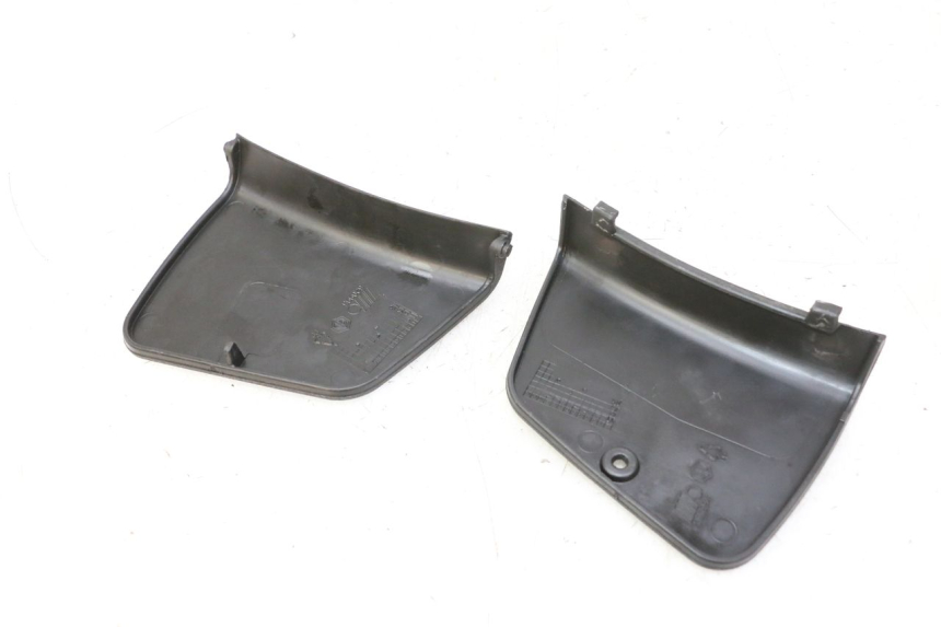 photo de TAMPA DE INSPEÇÃO DIANTEIRA PIAGGIO XEVO - X EVO 125 (2007 - 2017) - Detalhe da peça