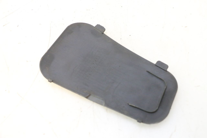photo de TAMPA DE INSPEÇÃO SUZUKI BURGMAN 125 (2007 - 2014) - Detalhe da peça