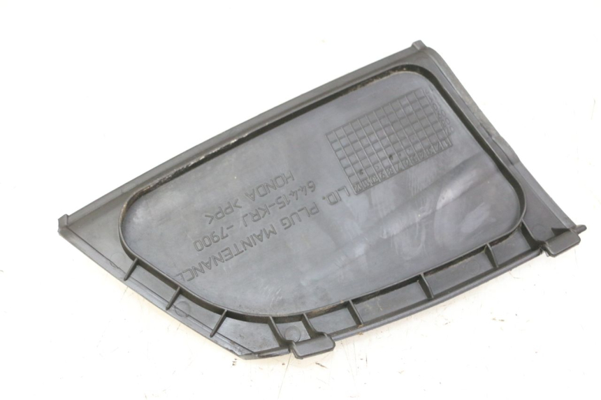 photo de TAMPA DE INSPEÇÃO DIREITA HONDA FES S-WING SWING ABS 125 (2007 - 2015) - Zoom do estado de desgaste