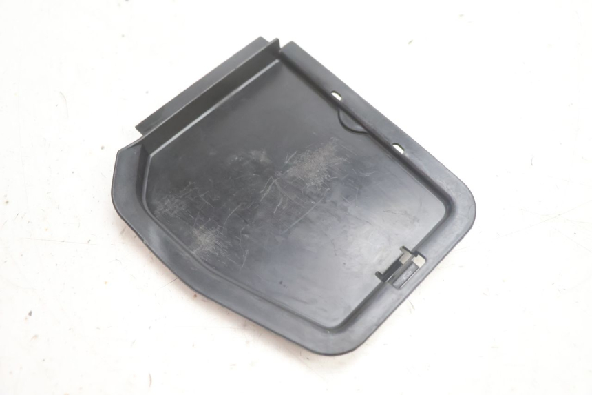 photo de TAMPA DE INSPEÇÃO DIREITA HONDA FJS SILVER WING SILVERWING 400 (2005 - 2008) - Zoom do estado de desgaste