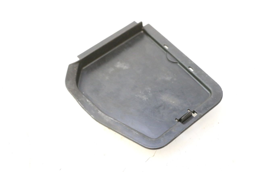 photo de TAMPA DE INSPEÇÃO DIREITA HONDA FJS SILVER WING SILVERWING 400 (2005 - 2008) - Zoom do estado de desgaste