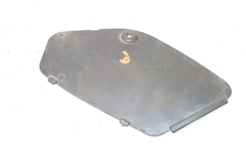 photo de TAMPA DE INSPEÇÃO DIREITA PIAGGIO MP3 RL 250 (2006 - 2010) - Detalhe da peça