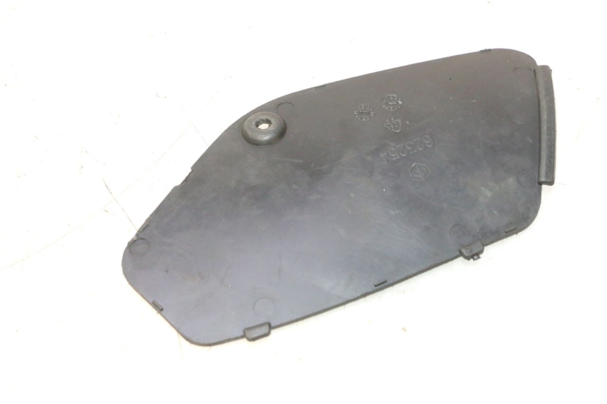 photo de TAMPA DE INSPEÇÃO DIREITA PIAGGIO MP3 125 (2006 - 2014) - Detalhe da peça