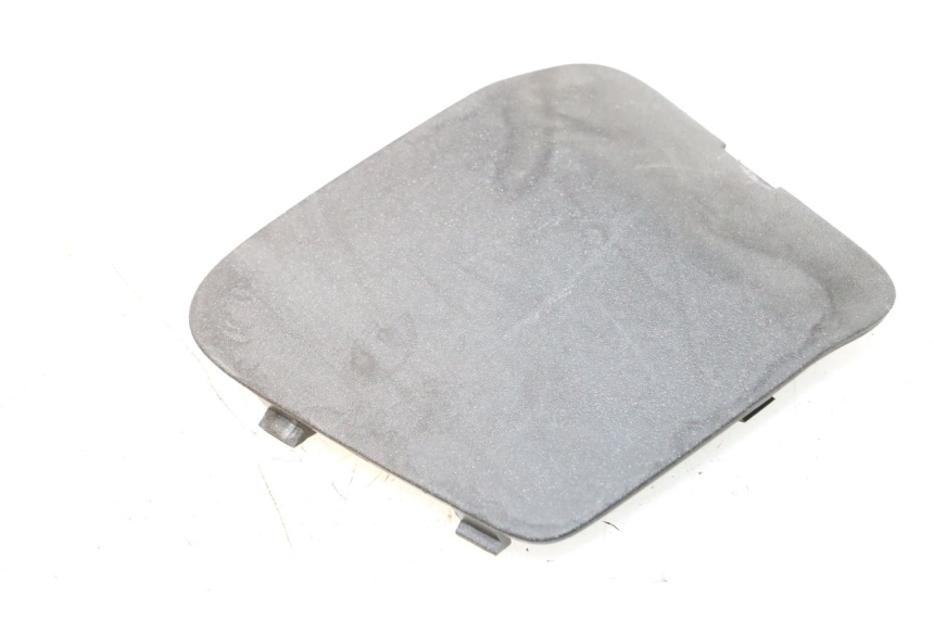 photo de TAMPA DE INSPEÇÃO DIREITA PEUGEOT SATELIS 125 (2006 - 2009) - Detalhe da peça