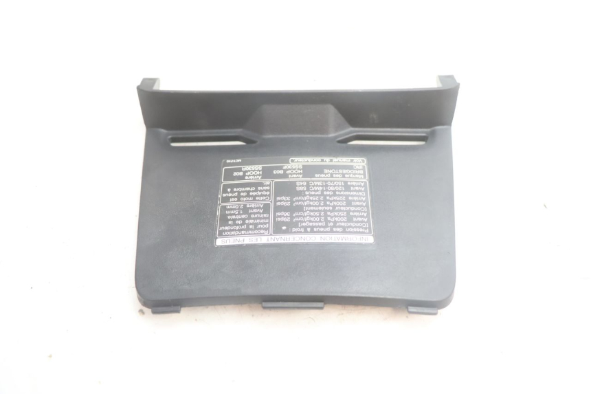 photo de TAMPA DE INSPEÇÃO HONDA FJS SILVER WING SILVERWING 400 (2005 - 2008) - Detalhe da peça