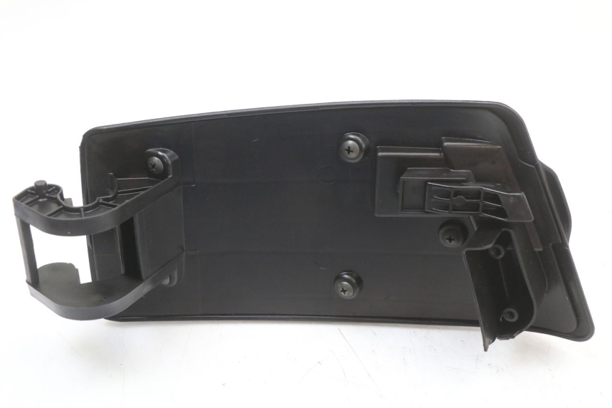 photo de TAMPA DE INSPEÇÃO ESQUERDA HONDA FJS SILVER WING SILVERWING 400 (2005 - 2008) - Zoom do estado de desgaste