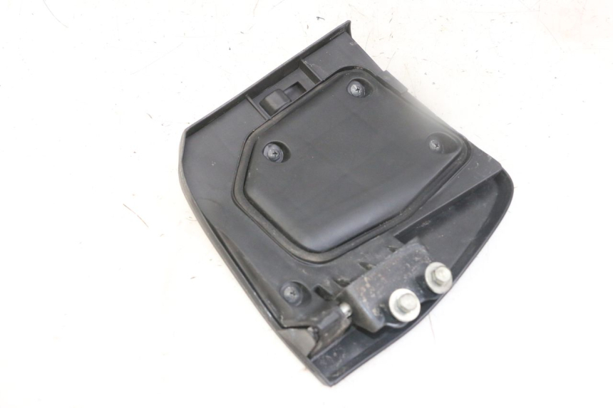 photo de TAMPA DE INSPEÇÃO ESQUERDA HONDA FORZA ABS 300 (2013 - 2017) - Detalhe da peça