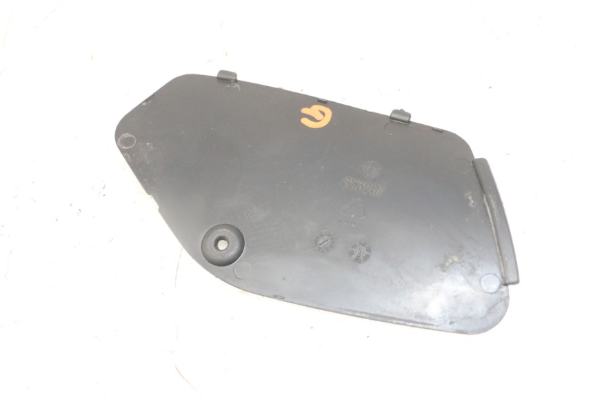 photo de TAMPA DE INSPEÇÃO ESQUERDA PIAGGIO MP3 LT 400 (2007 - 2012) - Detalhe da peça