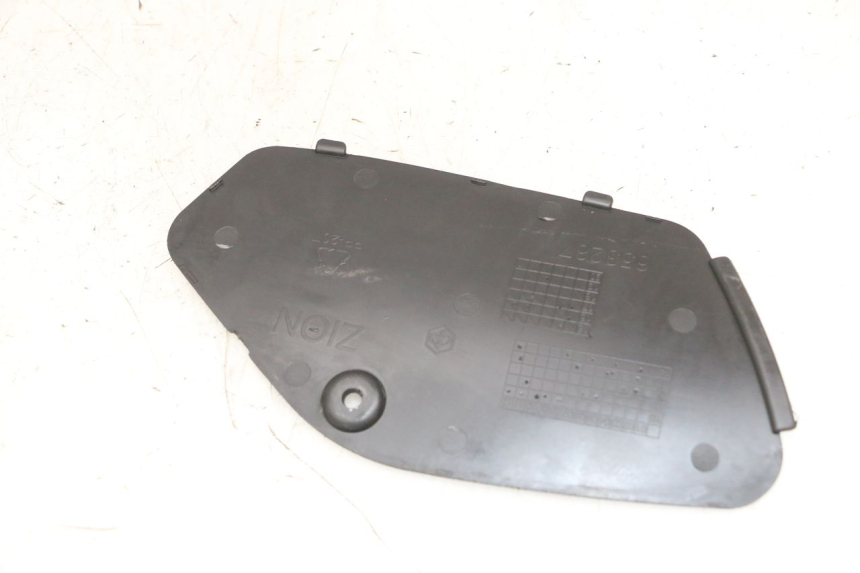photo de TAMPA DE INSPEÇÃO ESQUERDA PIAGGIO MP3 500 (2016 - 2018) - Detalhe da peça