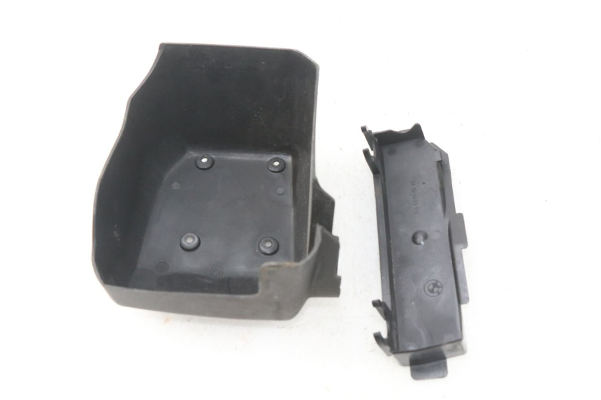 photo de TAMPA DE INSPEÇÃO BMW K100 1000 (1982 - 1990) - Pontos de fixação