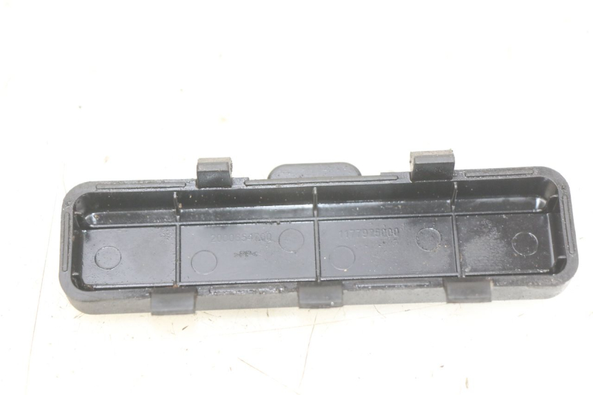 photo de TAMPA DE INSPEÇÃO PEUGEOT KISBEE 2T 50 (2010 - 2017) - Detalhe da peça