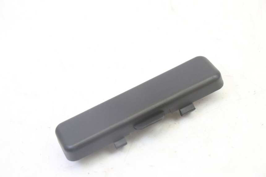 photo de TAMPA DE INSPEÇÃO PEUGEOT KISBEE 2T 50 (2010 - 2017) - Zoom do estado de desgaste