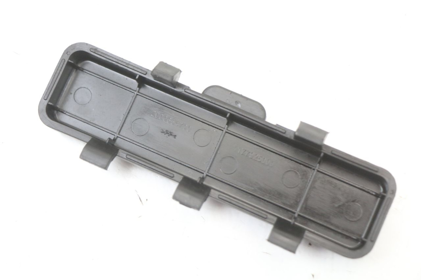 photo de TAMPA DE INSPEÇÃO PEUGEOT KISBEE 4T 50 (2010 - 2017) - Detalhe da peça