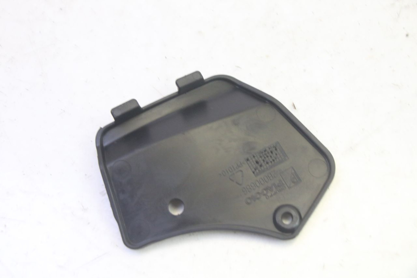 photo de TAMPA DE INSPEÇÃO PIAGGIO MP3 HPE 350 (2018 - 2020) - Outro ângulo de visão