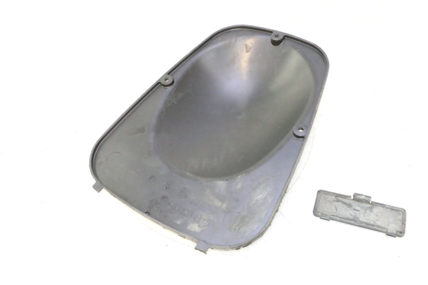 photo de TAMPA DE INSPEÇÃO PIAGGIO MP3 125 (2006 - 2014) - Detalhe da peça