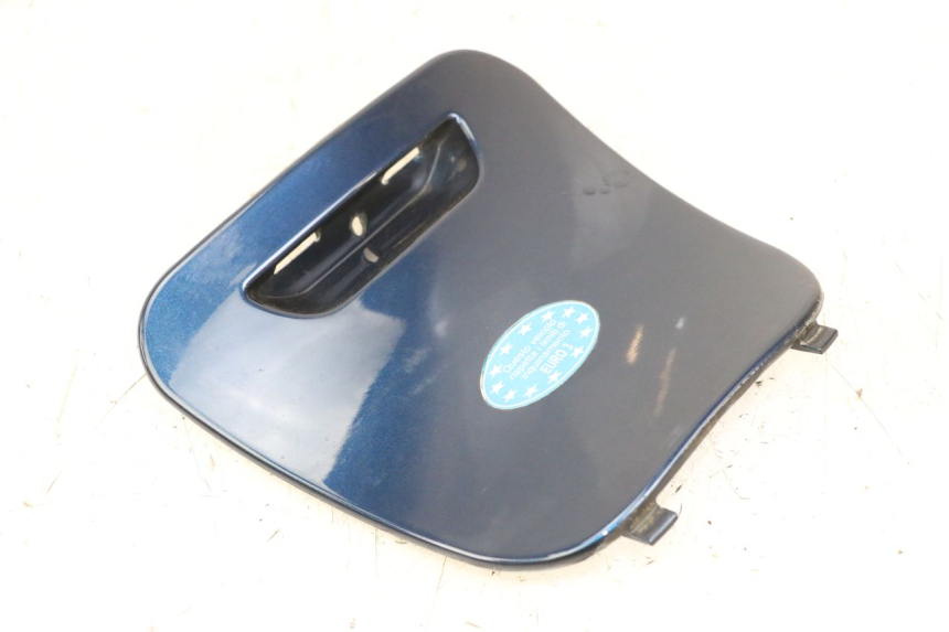 photo de TAMPA DE INSPEÇÃO PIAGGIO VESPA LX 150 (2005 - 2013) - Pontos de fixação