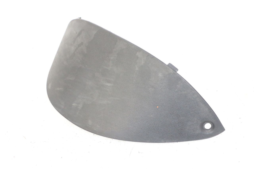 photo de TAMPA DE INSPEÇÃO APRILIA SCARABEO GT TOURING 125 (1999 - 2005) - Zoom do estado de desgaste