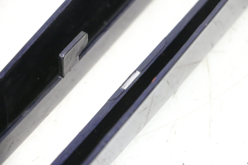 photo de Tampa de inspeção HONDA ST PAN EUROPEAN 1100 (1990 - 2002) - Detalhes característicos