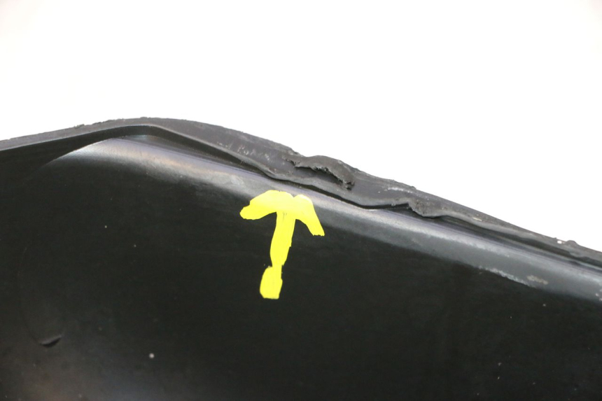 photo de TAMPA DE INSPEÇÃO PIAGGIO ZIP 2T 50 (2009 - 2019) - Zoom do estado de desgaste