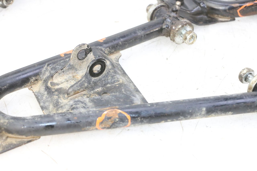 photo de BRAÇO OSCILANTE DIANTEIRO YAMAHA YFM R RAPTOR 250 (2008 - 2014) - Detalhe da peça