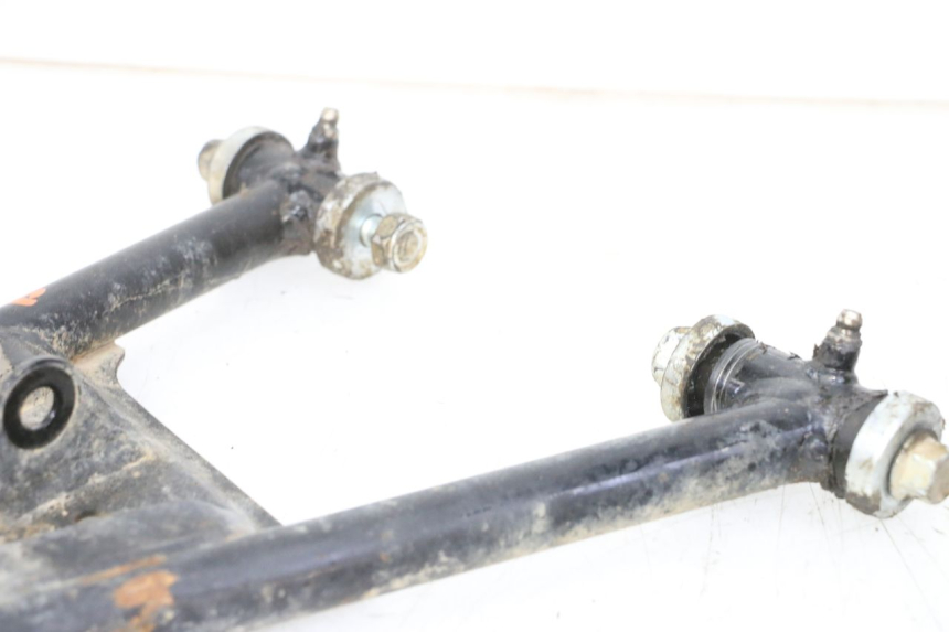 photo de BRAÇO OSCILANTE DIANTEIRO YAMAHA YFM R RAPTOR 250 (2008 - 2014) - Zoom do estado de desgaste