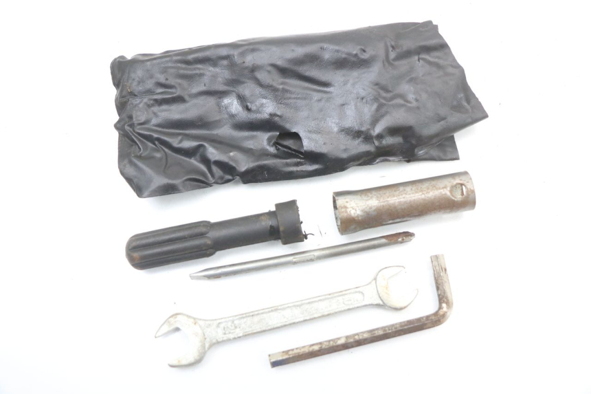 photo de KIT DE FERRAMENTAS JONWAY AZTRAL 125 (2008 - 2017) - Detalhe da peça
