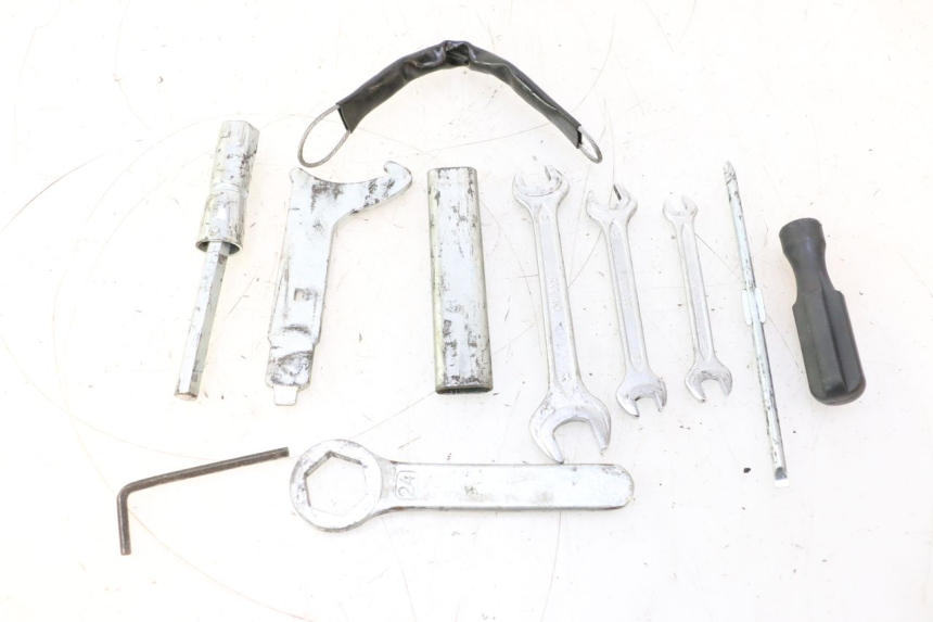 photo de KIT DE FERRAMENTAS HONDA CB F HORNET 600 (2005 - 2006) - Vista principal
