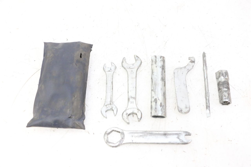photo de KIT DE FERRAMENTAS HONDA CBF 125 (2009 - 2015) - Peça verificada