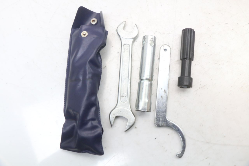 photo de KIT DE FERRAMENTAS KYMCO DINK STREET ABS 125 (2011 - 2018) - Zoom do estado de desgaste