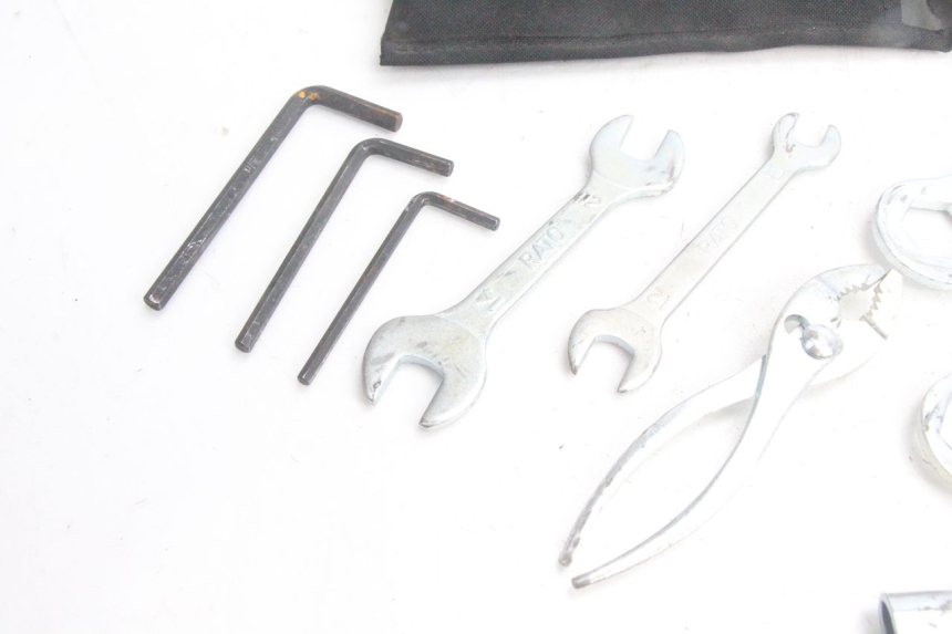 photo de KIT DE FERRAMENTAS KAWASAKI ER-6 ER6 F ABS 650 (2012 - 2016) - Zoom do estado de desgaste