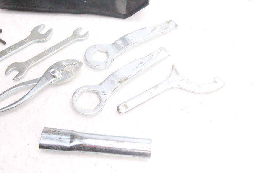 photo de KIT DE FERRAMENTAS KAWASAKI ER-6 ER6 F ABS 650 (2012 - 2016) - Ampliação técnica