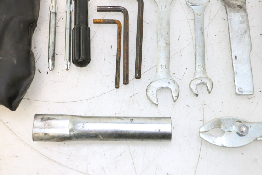 photo de KIT DE FERRAMENTAS KAWASAKI ER-6 ER6 N 650 (2005 - 2009) - Pontos de fixação