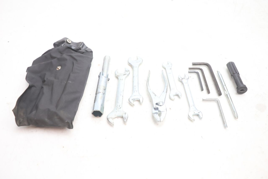 photo de KIT DE FERRAMENTAS YAMAHA FJR 1300 (2001 - 2005) - Detalhe da peça