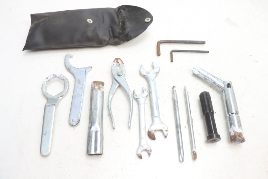 photo de KIT DE FERRAMENTAS SUZUKI GSR 600 (2005 - 2012) - Vista principal