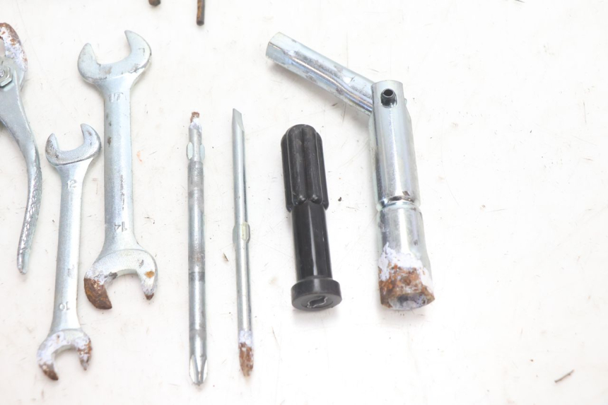 photo de KIT DE FERRAMENTAS SUZUKI GSR 600 (2005 - 2012) - Ampliação técnica