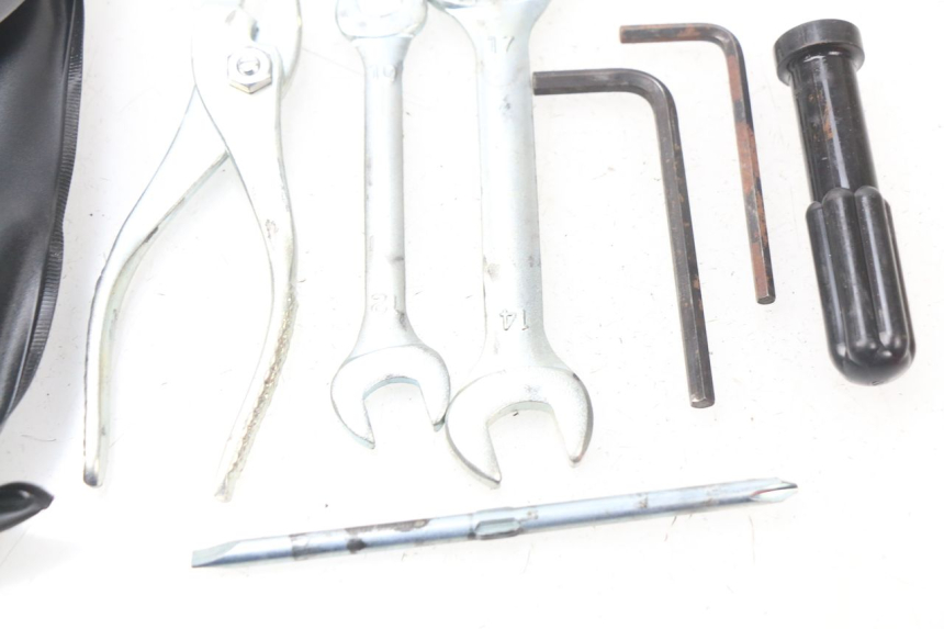 photo de KIT DE FERRAMENTAS SUZUKI GSX-R GSXR K16 1000 (2012 - 2016) - Detalhe da peça