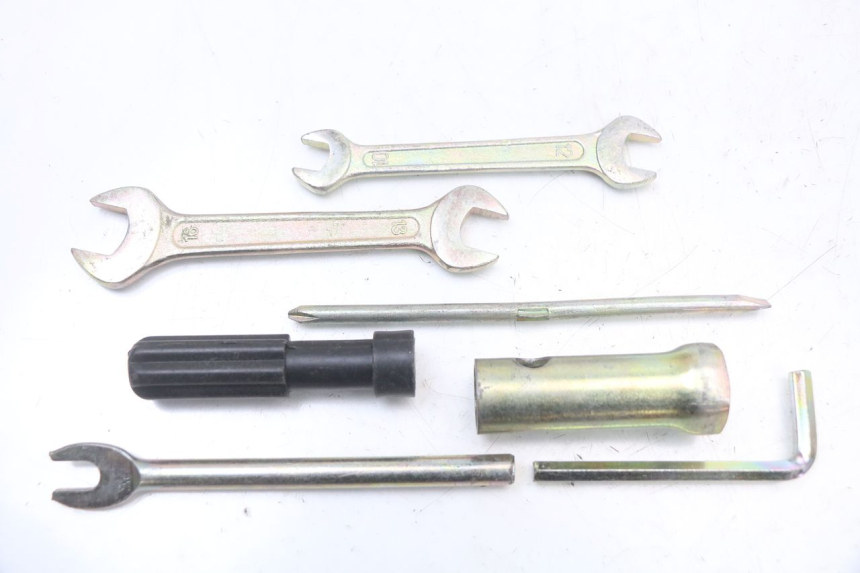 photo de KIT DE FERRAMENTAS KEEWAY HURRICANE 50 (2006 - 2019) - Ampliação técnica