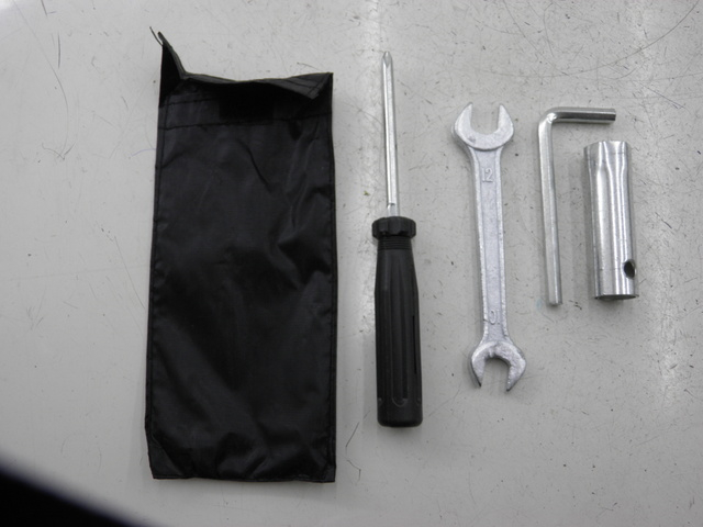 photo de KIT DE FERRAMENTAS JM MOTOR S-MAX 125 (2010 - 2014) - Zoom do estado de desgaste