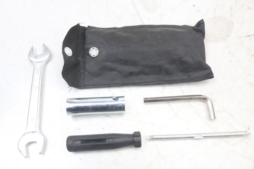 photo de KIT DE FERRAMENTAS MASH LEGEND'R 4T 50 (2021 - 2025) - Vista principal