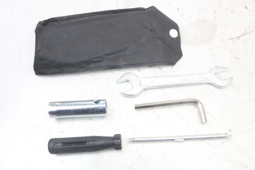 photo de KIT DE FERRAMENTAS MASH LEGEND'R 4T 50 (2021 - 2025) - Detalhe da peça