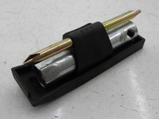photo de KIT DE FERRAMENTAS MBK FLAME X 125 (2007 - 2016) - Zoom do estado de desgaste