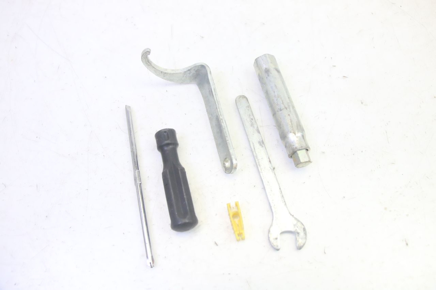 photo de KIT DE FERRAMENTAS PIAGGIO MP3 LT 400 (2007 - 2012) - Detalhe da peça