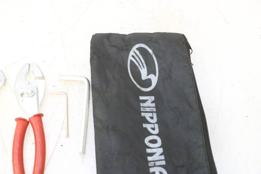 photo de KIT DE FERRAMENTAS KYMCO LIKE 4T 50 (2019 - 2025) - Pontos de fixação