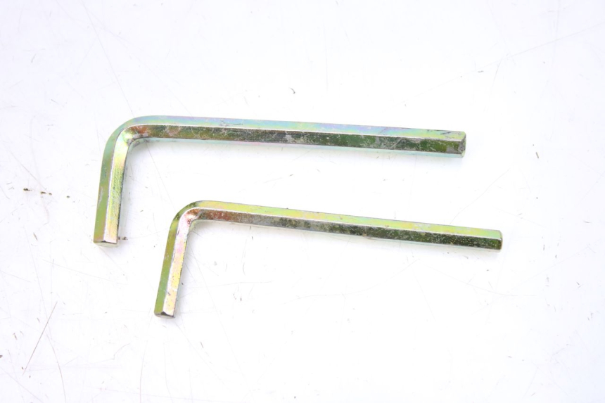 photo de KIT DE FERRAMENTAS KEEWAY OUTLOOK 125 (2007 - 2013) - Ampliação técnica