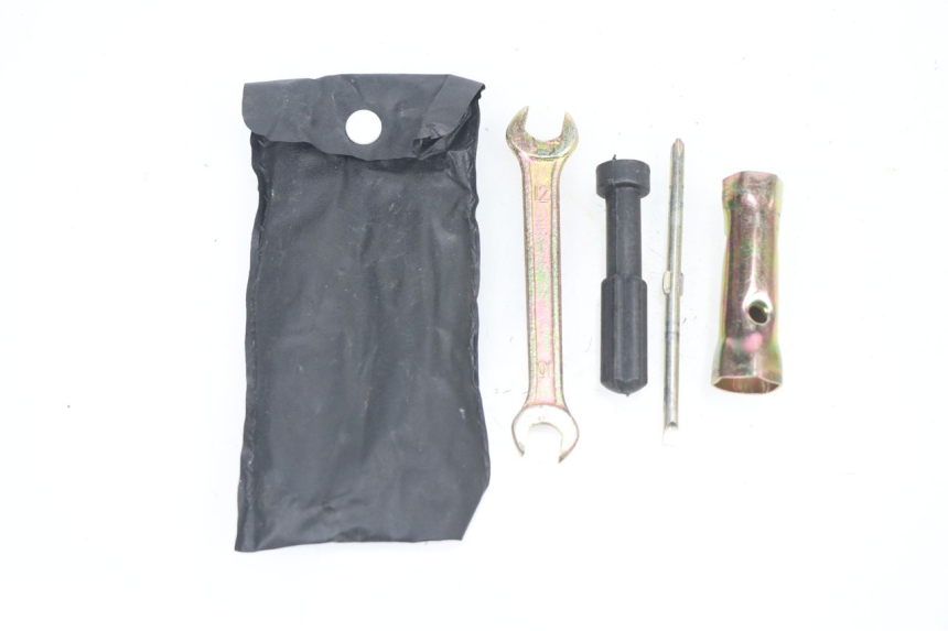photo de KIT DE FERRAMENTAS BAOTIAN TRAVEL SPIRIT 50 (2010 - 2012) - Vista principal