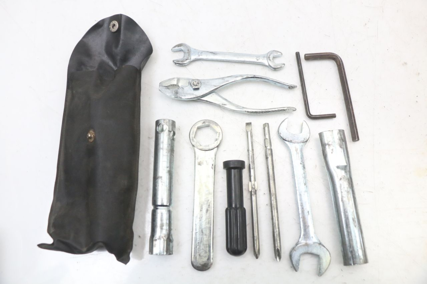 photo de KIT DE FERRAMENTAS SUZUKI VL INTRUDER 125 (2004 - 2007) - Vista principal