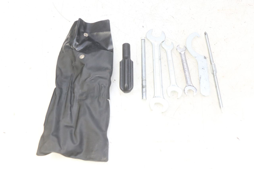 photo de KIT DE FERRAMENTAS YAMAHA XMAX X-MAX 125 (2006 - 2009) - Vista principal