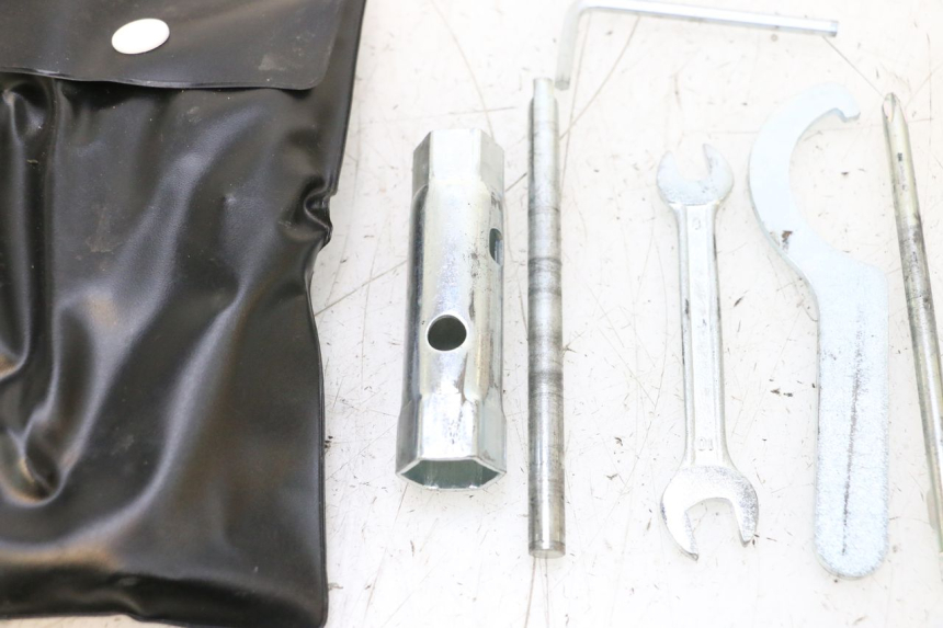 photo de KIT DE FERRAMENTAS YAMAHA X-MAX XMAX 125 (2010 - 2013) - Vista geral