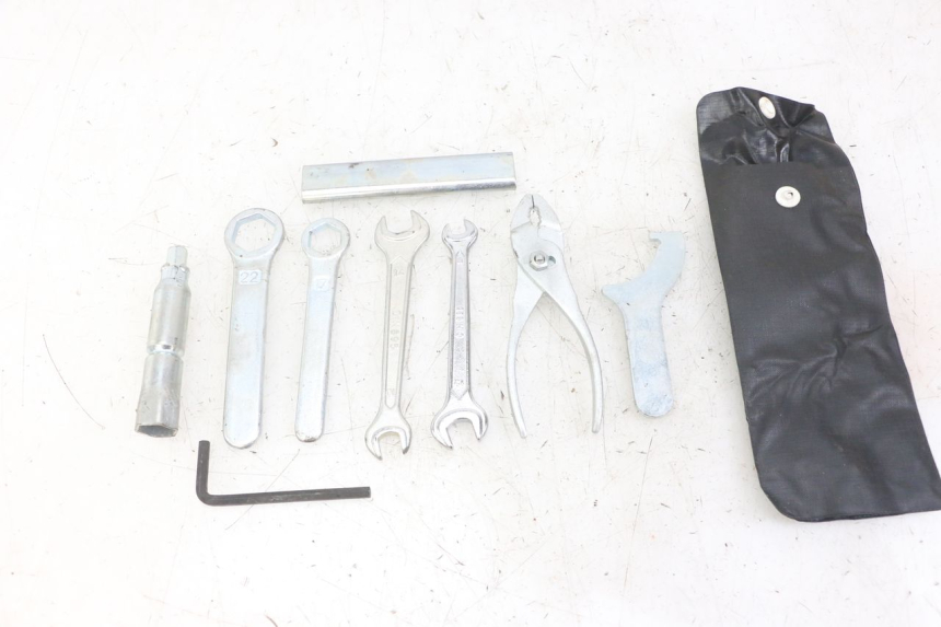 photo de KIT DE FERRAMENTAS HONDA XLV VARADERO 125 (2000 - 2006) - Vista principal